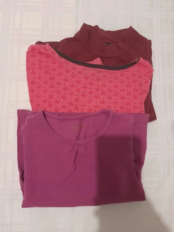 Lot 3 t shirt manche longue 8ans