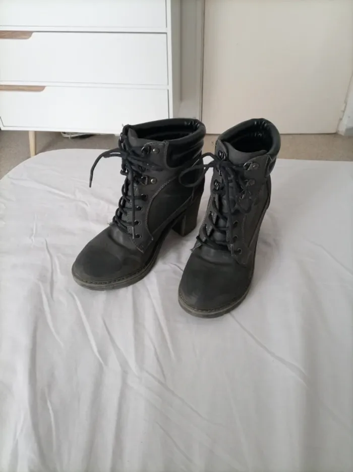 Chaussures montantes