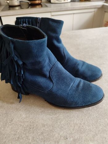 Bottines cuir bleu à franges