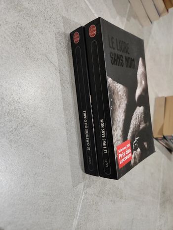 Lot de 2 livres : thriller- Livre de poche