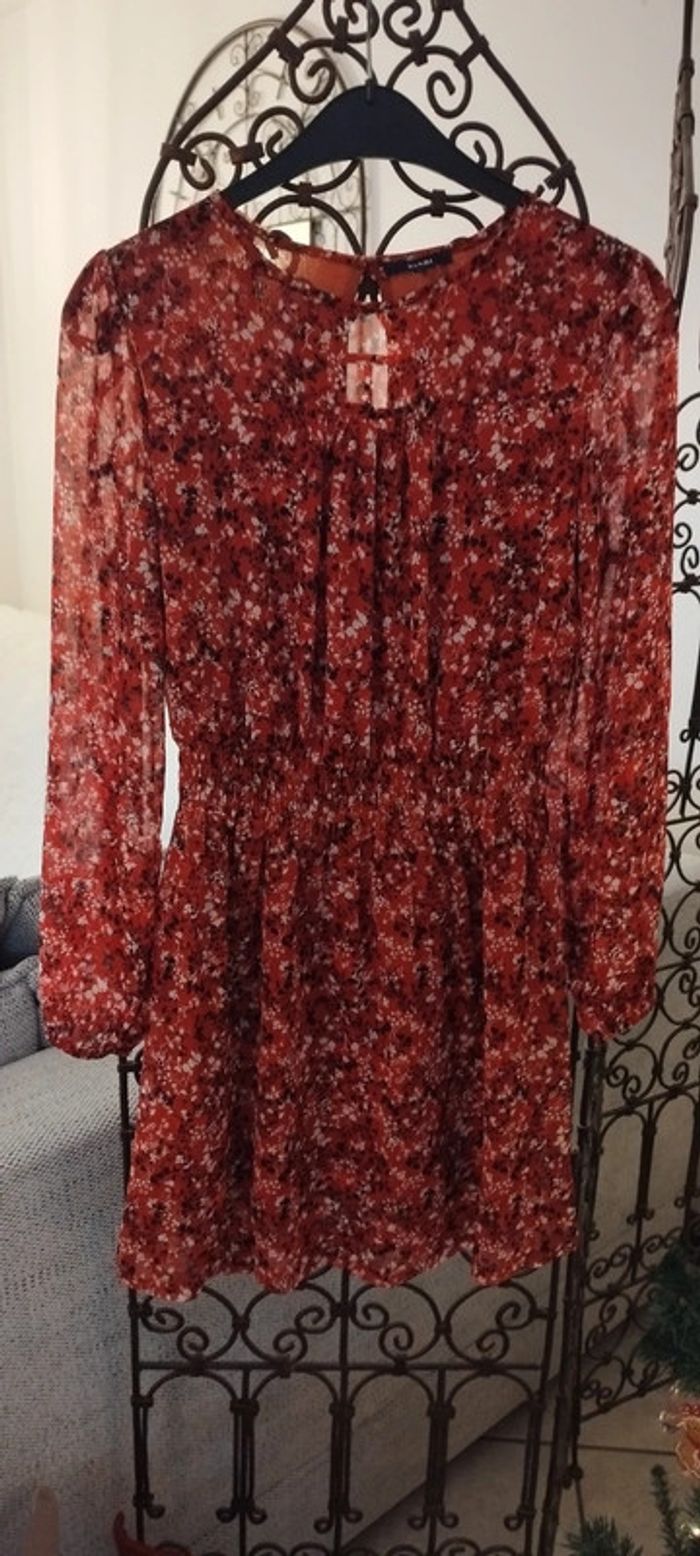 Robe voile avec doublure et fil brillant Kiabi. Taille 12 ans. Très bon état