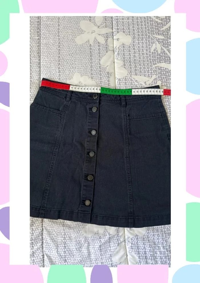 Jupe noire boutonnée H&M – Taille 40 - photo numéro 5