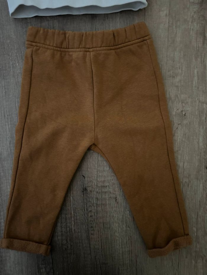 Ensemble jogging 12 mois - photo numéro 2