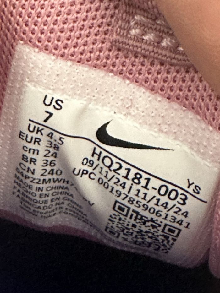 Chaussures Nike Zoom Vomero Roam Elemental NBY pour femme - photo numéro 7