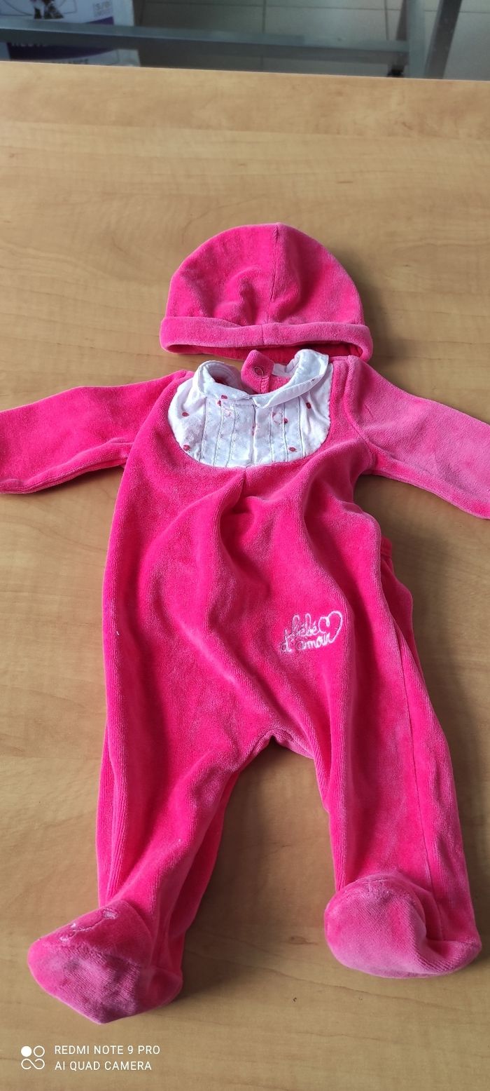 Lot vêtements naissance fille - photo numéro 2