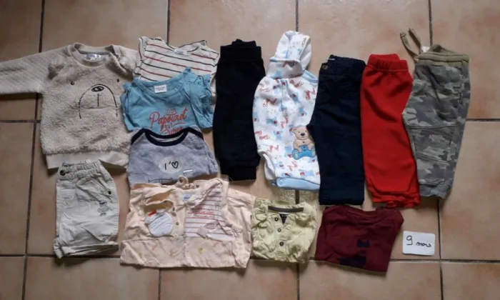 Lot 13 vêtements 9 mois garçon