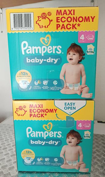 2 Cartons Pampers T4 9-14kgs 216 Couches. Port au Mini