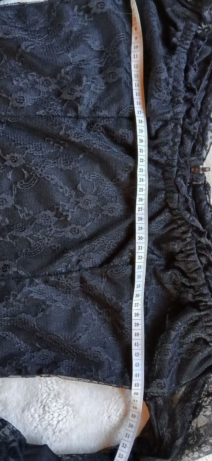Robe noire dentelle et noeuds 38/40 - photo numéro 5
