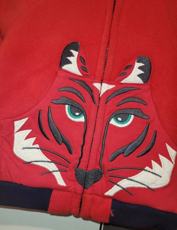 Gilet rouge neuf avec capuche - motif tigre 🐯 - photo numéro 2