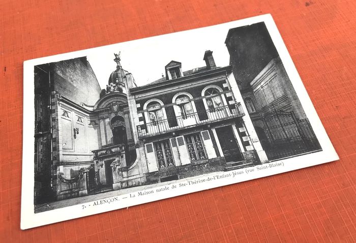 Carte postale ancienne Alençon (Orne) La Maison natale de Ste-Thérèse-de-l' Enfant-Jésus - photo numéro 2