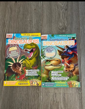 Magazine livre secret de dinosaures combat de dinosaures