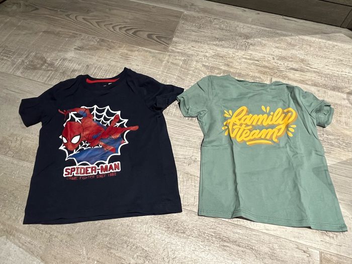 Lot de 2 t-shirt 24 mois