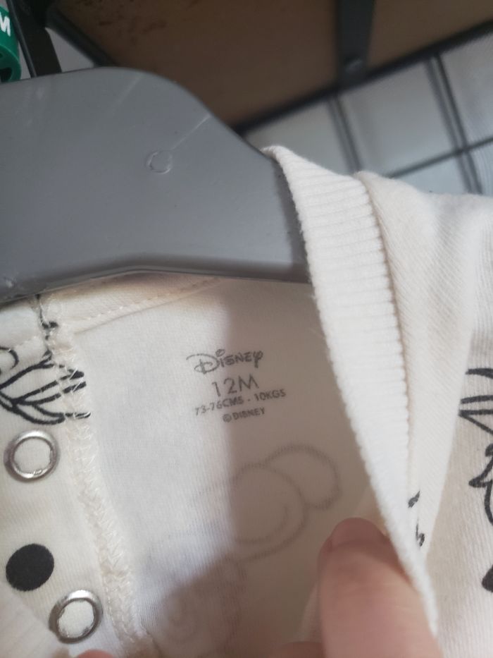 Pull 🎀 Disney 12 mois 3€ - photo numéro 3