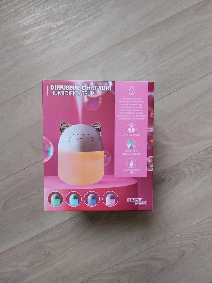 Diffuseur led chat yuki