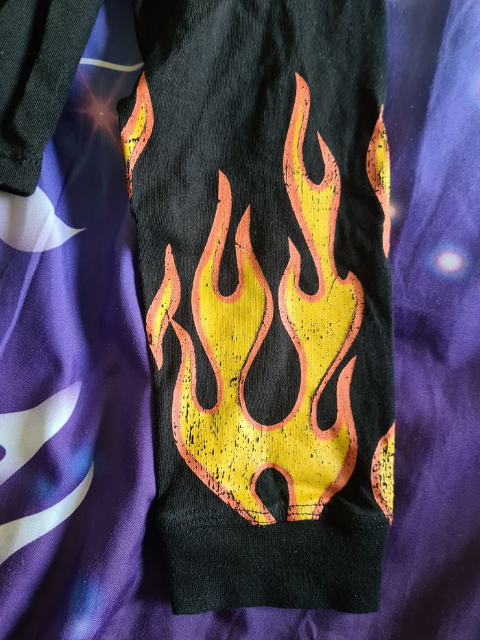 T-shirt noir manches longues motif flammes Jennyfer XXS - photo numéro 3