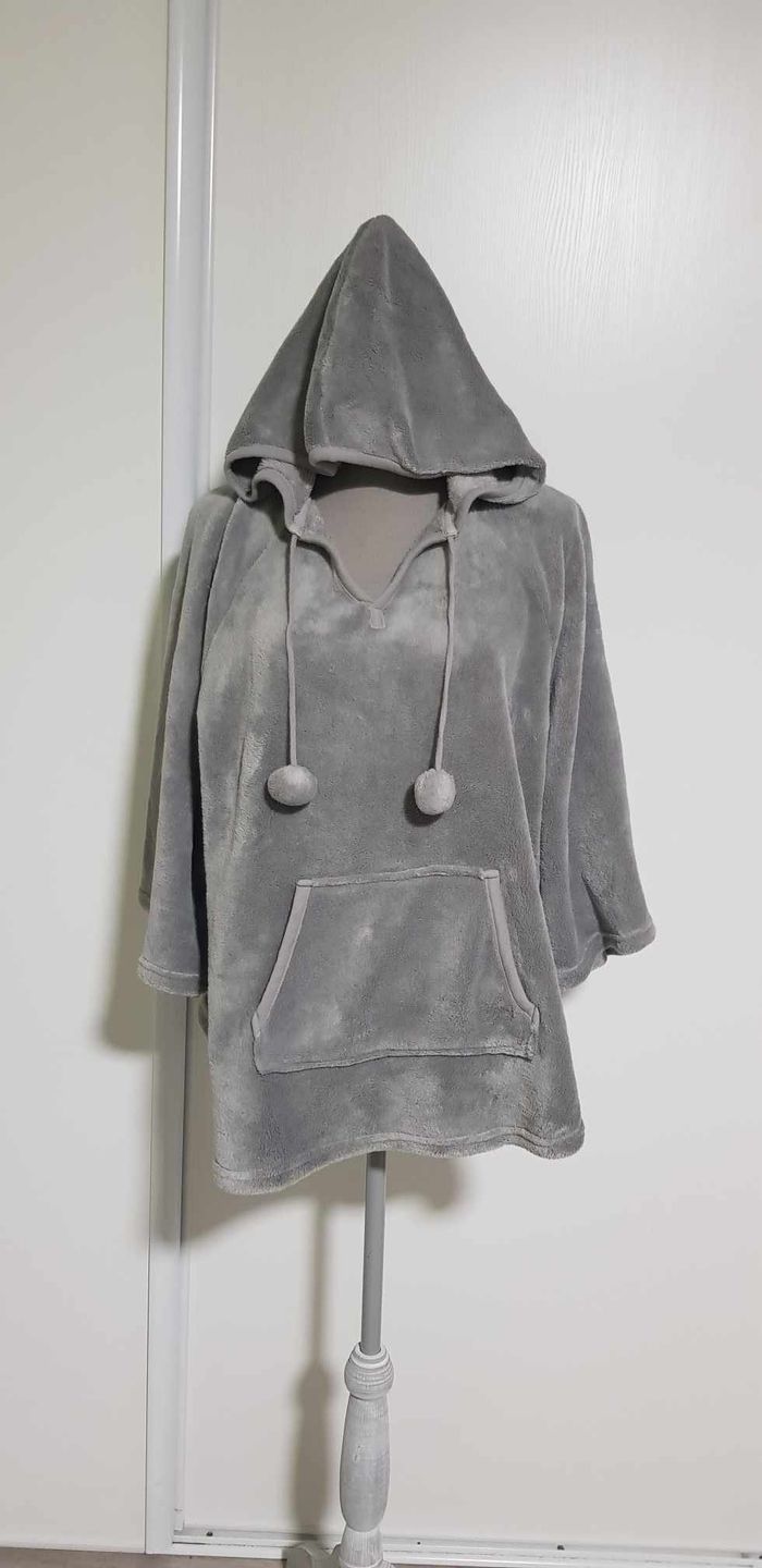 Poncho polaire / pyjama d'hiver / pilou