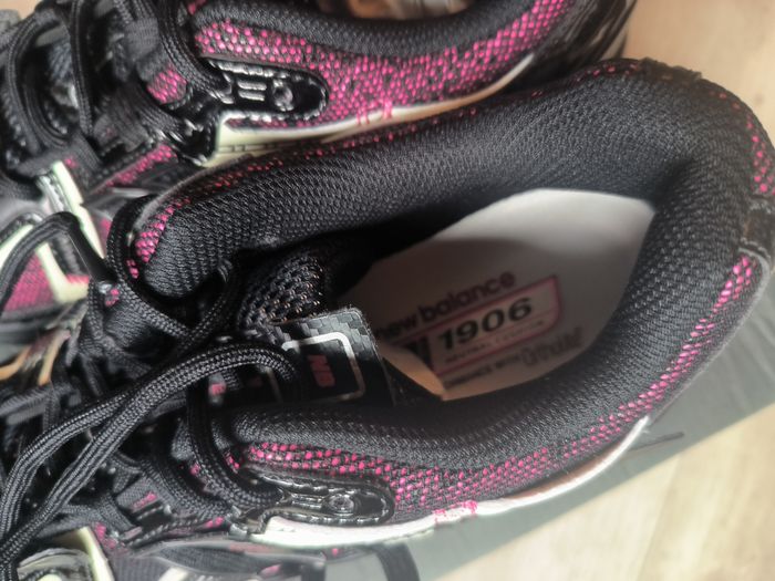 New Balance 1906 dragon Berry Taille 43 neuve - photo numéro 3