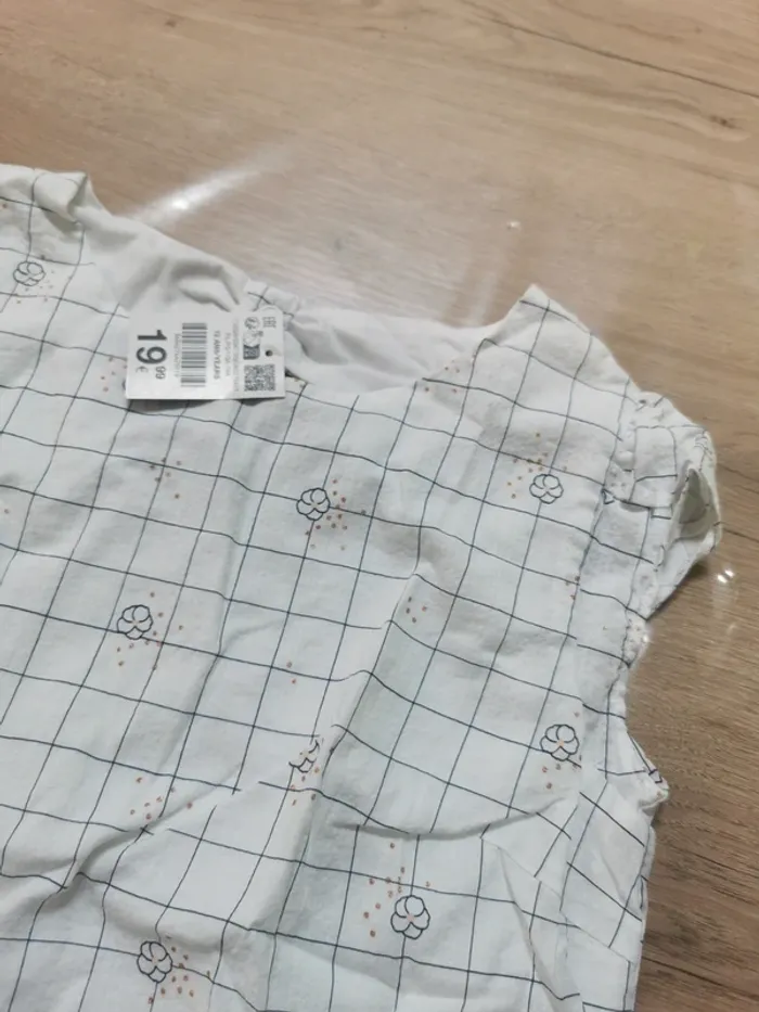 Blouse manches courtes taille 12 ans - photo numéro 2