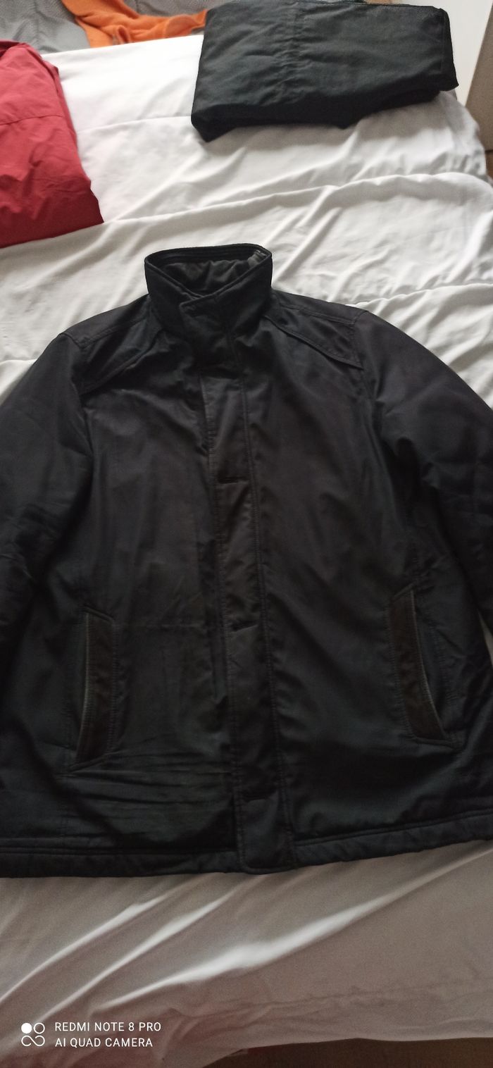 Manteau noir t. 52
