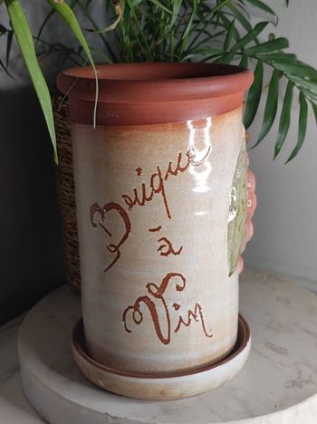 Brique à vin en terre cuite