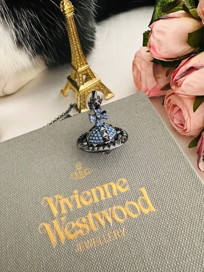 🪐Collier Vivienne Westwood Orbite noir avec zirconiums bleus – Modèle iconique - photo numéro 8