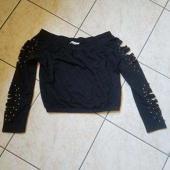 Tee-shirt manches ajourées  avec perles T.S