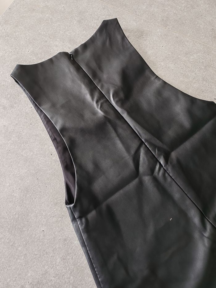 Robe en cuir zara 9 ans - photo numéro 6