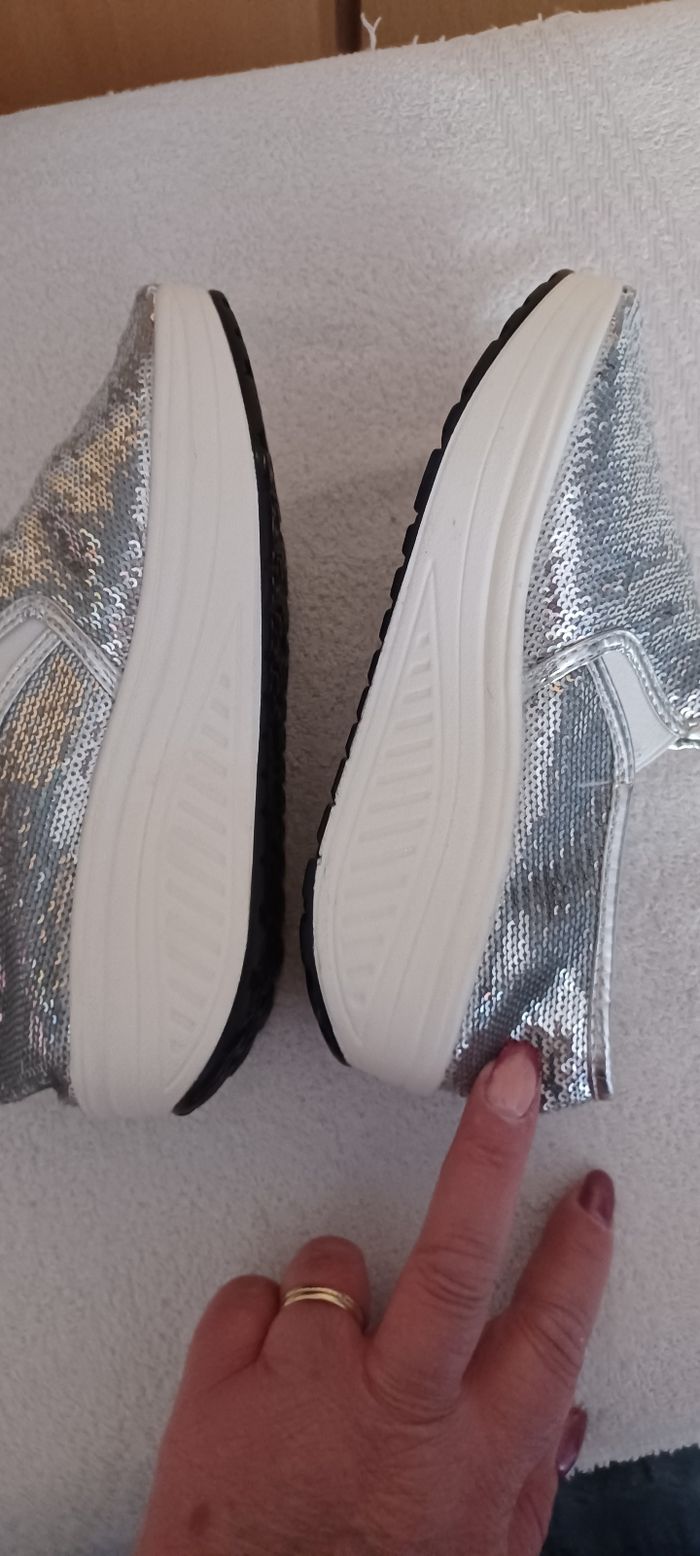 Très belles paires de chaussures fille Pointure 35 - photo numéro 5