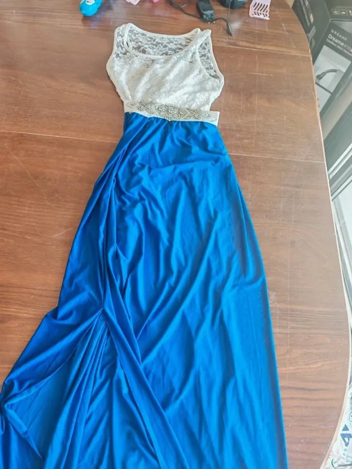 Lot n°8: robe événement