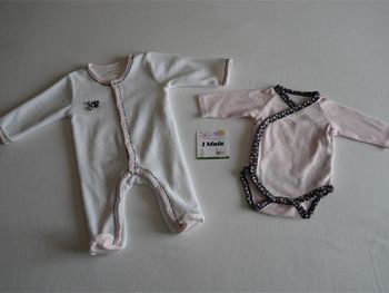 Ensemble Sauthon 1 mois : Pyjama velours/tissu blanc-rose fantaisie + Bodie ML rose fantaisie