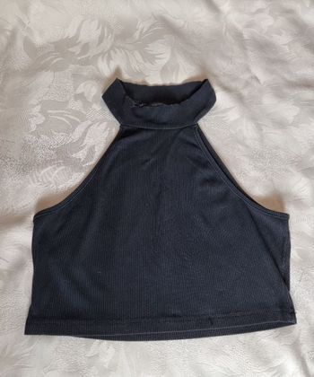 Top crop top. T. S