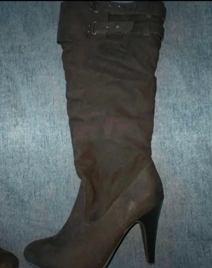 Bottes noire à talons 36 - photo numéro 3