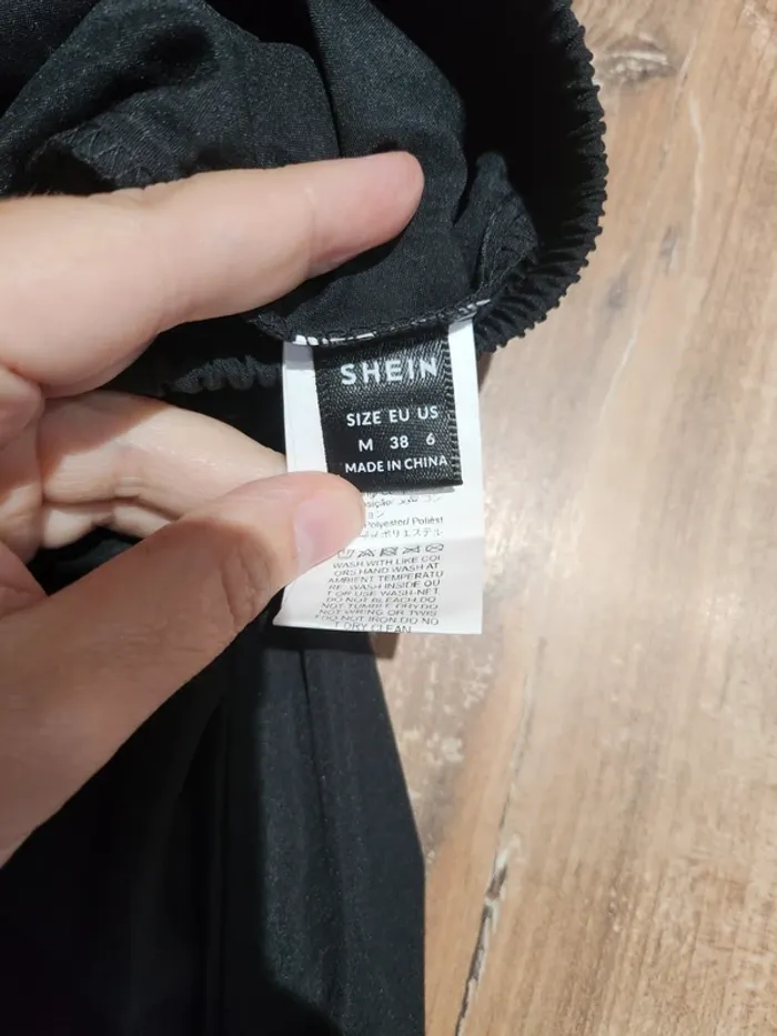 Pantalon jambes larges baggy fluide noir taille 38 Shien excellent état - photo numéro 3