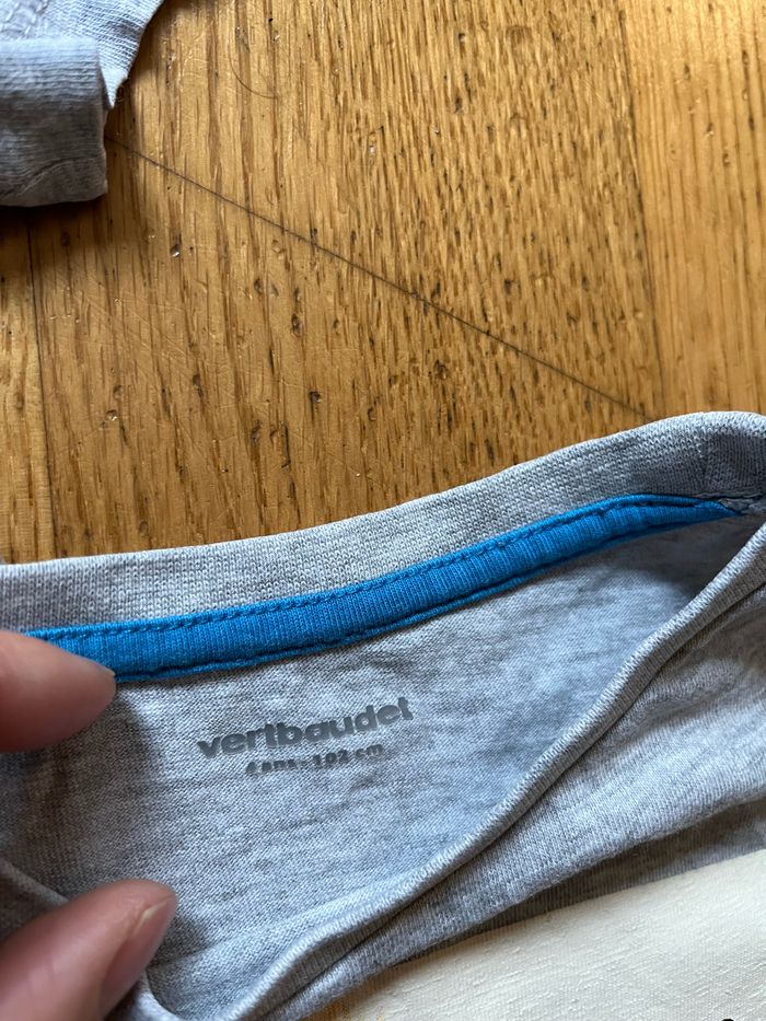 Lot tee shirt avec sequins Taille 4 ans - photo numéro 4