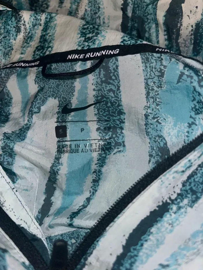 veste nike running édition limité - photo numéro 3