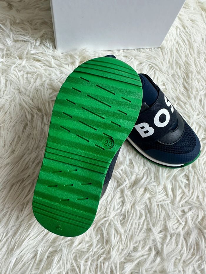 Paire de basket Marine BOSS taille 23 - photo numéro 4