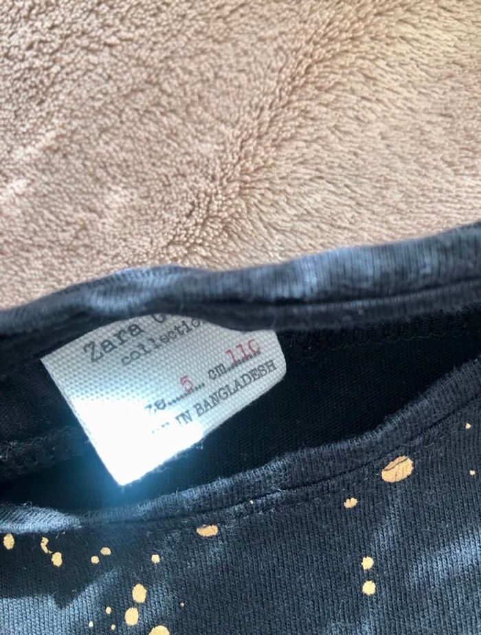 Tee-shirt noir et or Zara - photo numéro 7