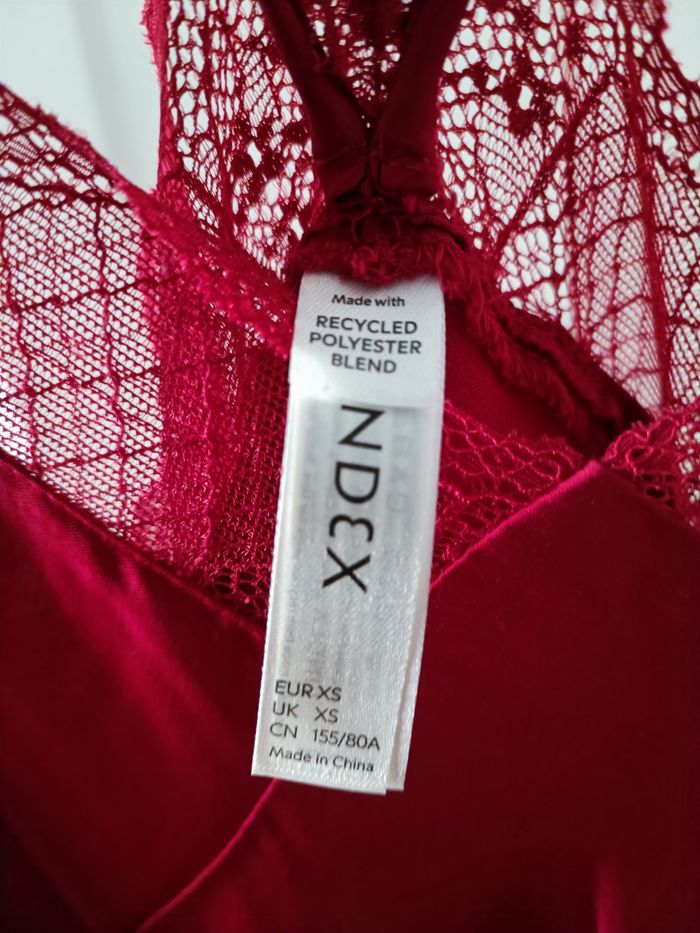 Nuisette longue rouge - photo numéro 5