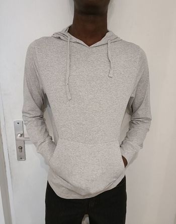 T-shirt manches longues à capuche pour homme en 36