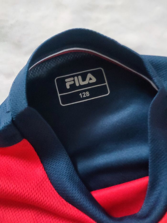 Tee shirt bleu marine Fila taille 7/8 ans - photo numéro 2