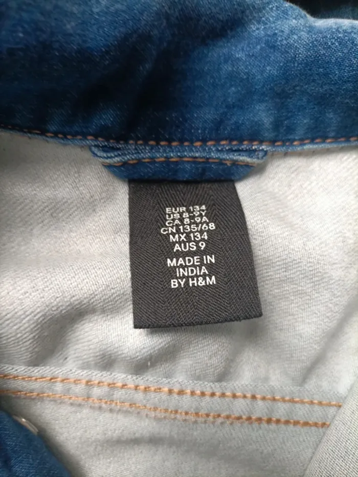 Joli veste en jean garçon H&M 8/9 ans - photo numéro 4