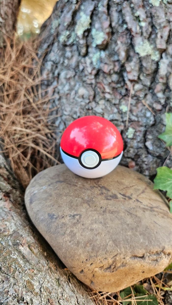 Super pokeball pour figurine Pokemon Nintendo