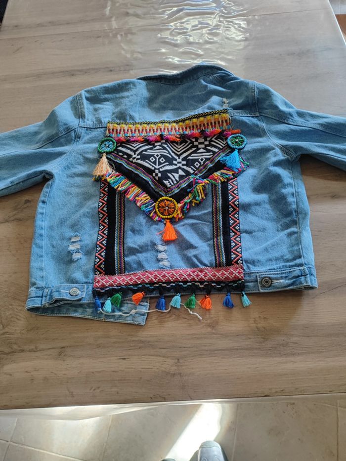 Veste en jean brodée Golden Live taille L - Un brin de bohème - photo numéro 2