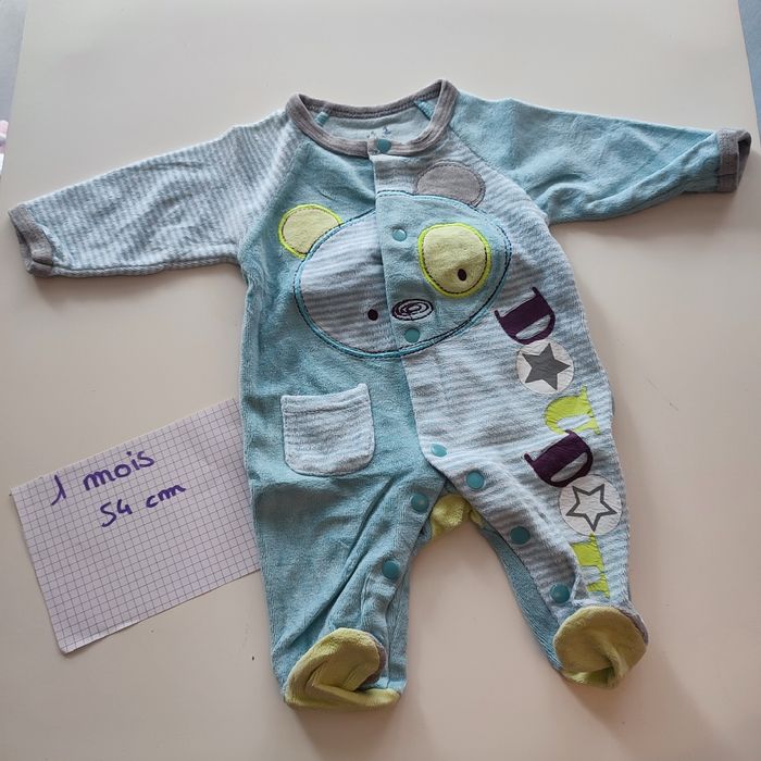 Lot pyjamas et bodies 1 mois - photo numéro 2