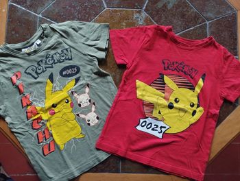 2 t-shirts Pokémon