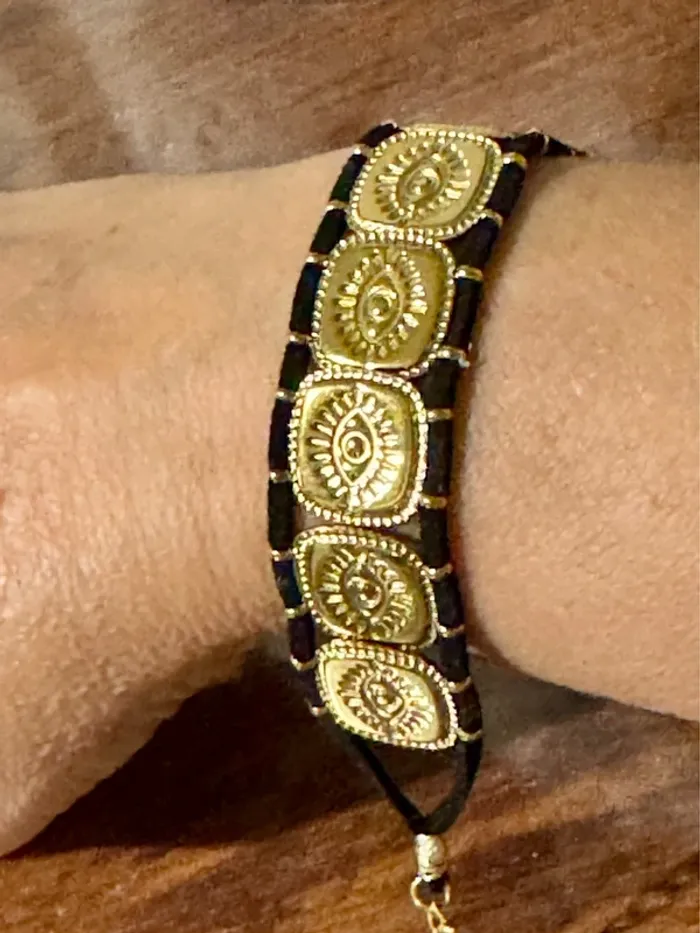 Superbe bracelet manchette cordon chaîne réglable médailles carrées œil réversible - photo numéro 9