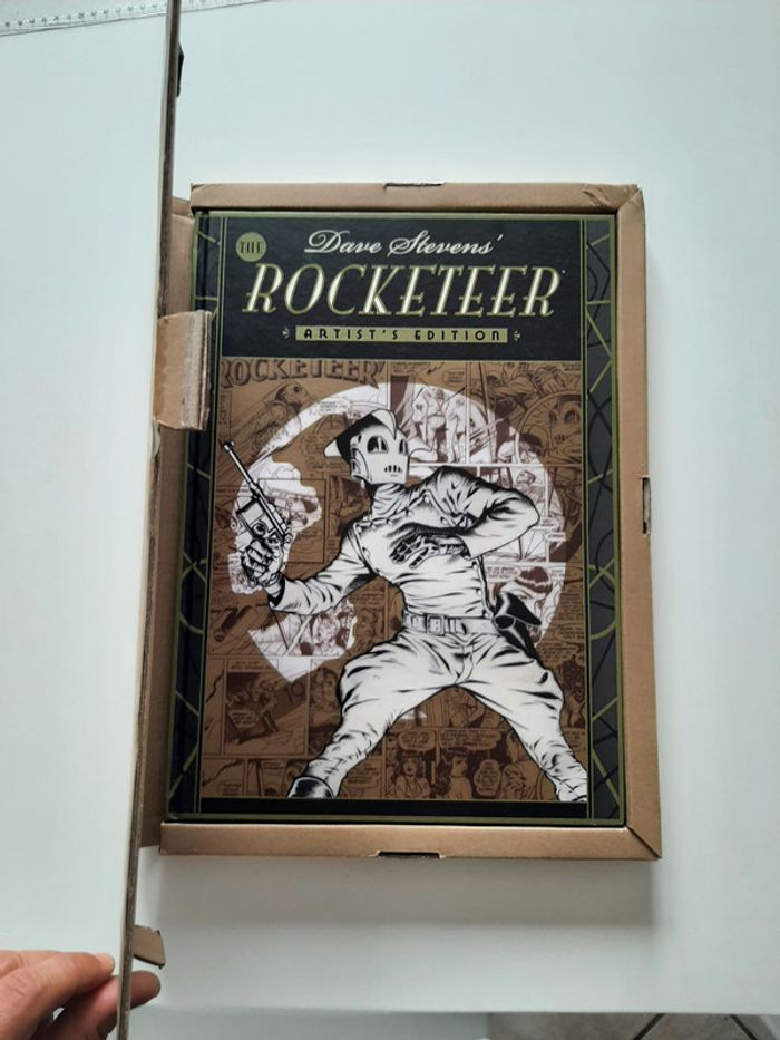 RARE The Rocketeer - Artist's edition Dave Stevens - grand format noir & blanc - photo numéro 3