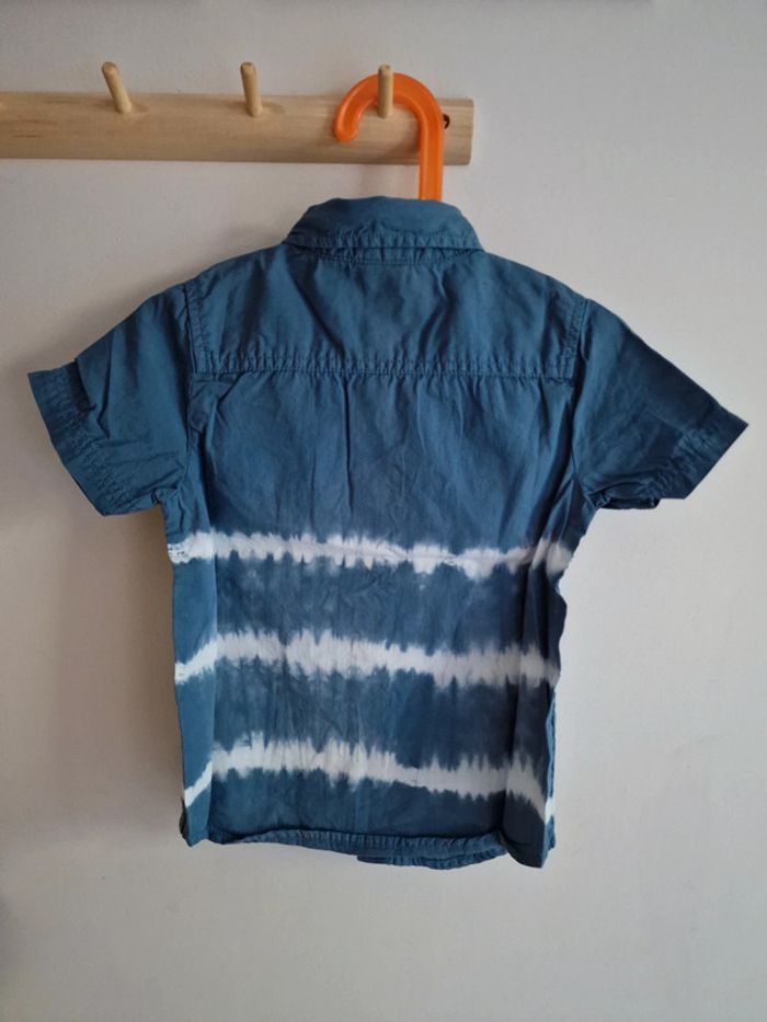 Chemise garçon 4 ans C&A neuve sans étiquette - photo numéro 3