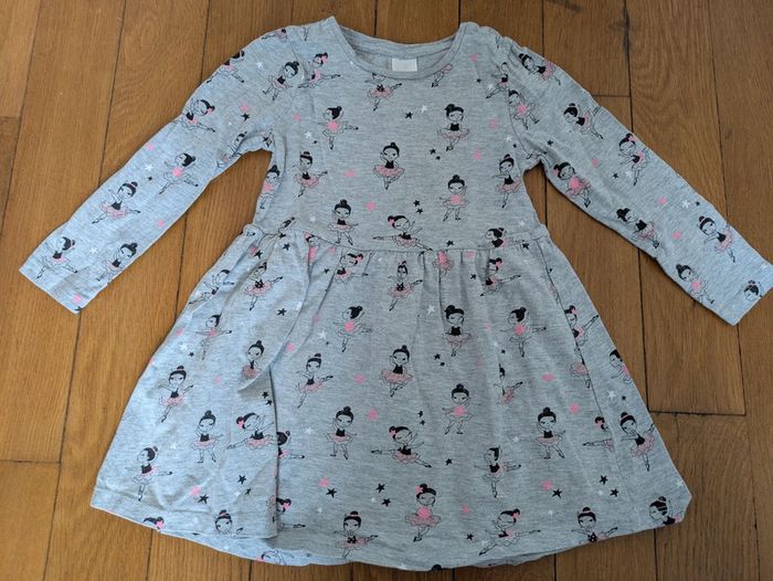 Robe manches longues avec ballerines