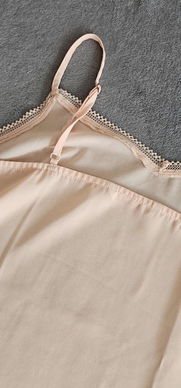 Magnifique débardeur rose pâle - photo numéro 5